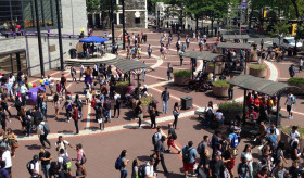 На территории City College of New York