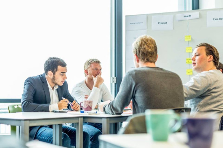 Занятия в Holland ISC