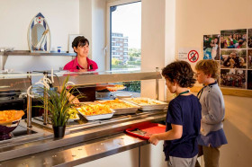 Семейные курсы в Bede's Eastbourne