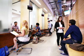 Студенты George Brown College