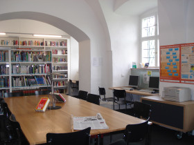 Библиотека