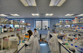 Лаборатории в University of Glasgow