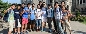 Студенты лагеря при University of Toronto