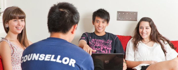 Кампус лагеря при University of Toronto