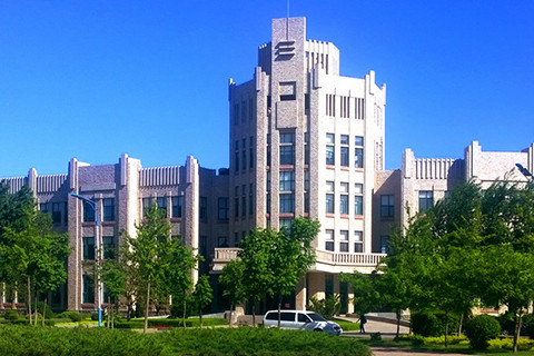 Ляонинский университет