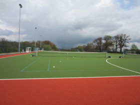 Спортивные поля в Churchill House Aldenham School