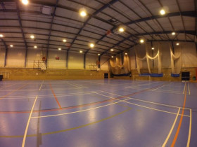 Спортзал в Churchill House Aldenham School