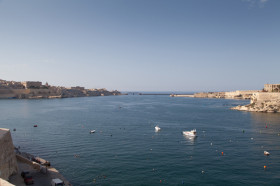 На берегу моря