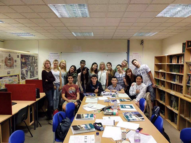 Учеба в лагере Oxford School of English