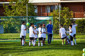 Лагерь при La Garenne International School