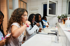 Лагерь при La Garenne International School