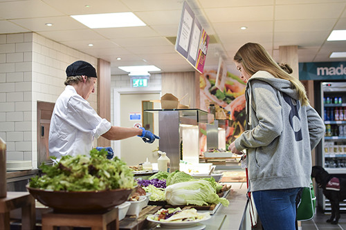 Столовая в Leeds Trinity University