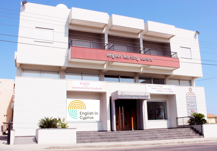 Здание школы English in Cyprus