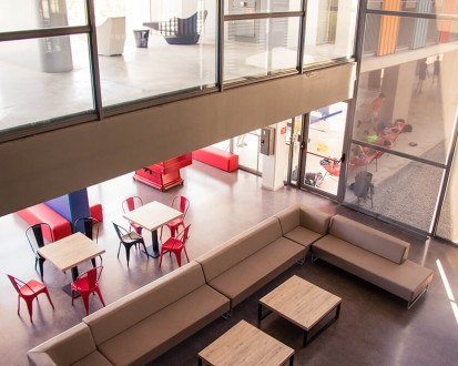 Здание Enfocamp Barcelona