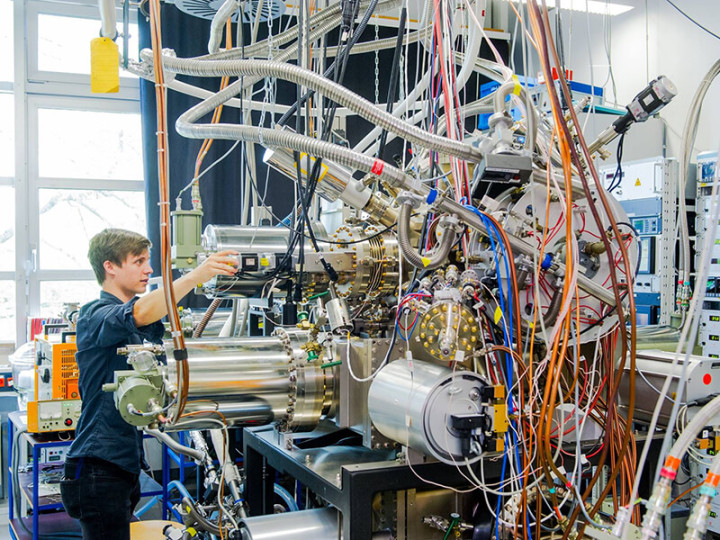 Technische Universität  München