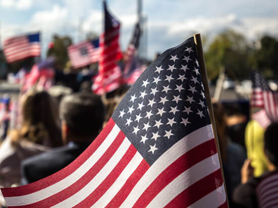 В США сняли запрет на въезд иностранных студентов