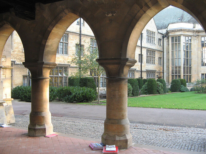 Oxford Royale Academy Junior Summer School