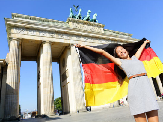 Германия возобновила выдачу краткосрочных виз россиянам