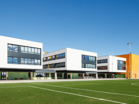 Hamelin-Laie International School