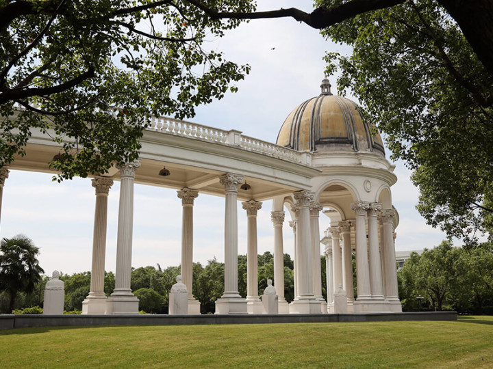 IFP CCN Center Shanghai Industry & Commerce Foreign Language College