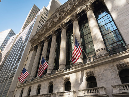 США отменили обязательную  вакцинацию от COVID-19 для иностранцев