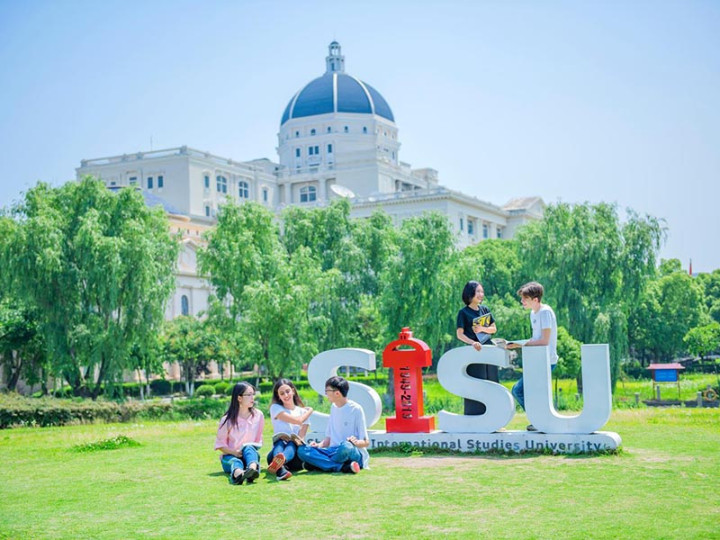 Shanghai  International Studies University