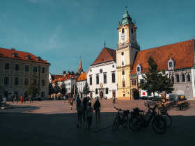 Братислава