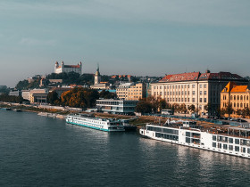 Братислава