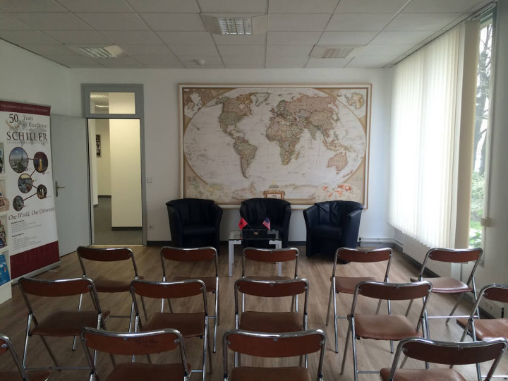 Schiller  International University Paris