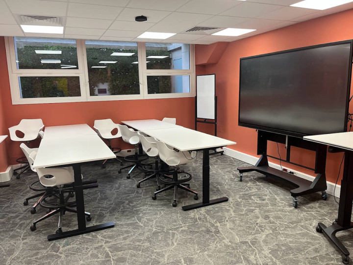 Schiller  International University Paris