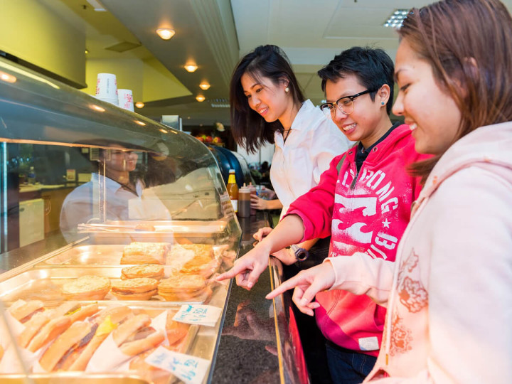 Shafston International College