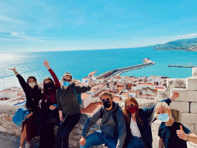 Españolé Spanish School