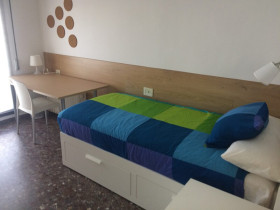 Españolé Spanish School