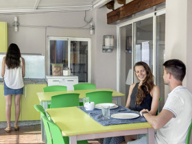 Españolé Spanish School