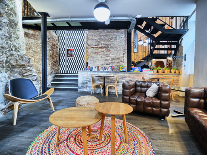 Españolé Spanish School