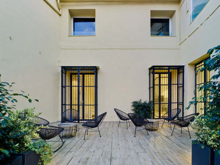 Españolé Spanish School