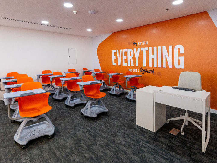 Кампус школы ES в  башне JLT