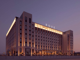 Отель Rove at the Park