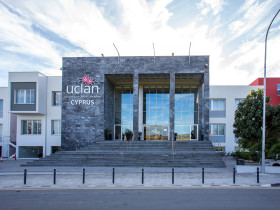 Языковой лагерь English in Cyprus (Bayswater)