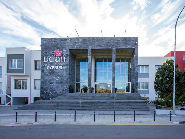 Языковой лагерь English in Cyprus (Bayswater)