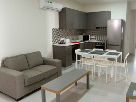 Языковой лагерь English in Cyprus (Bayswater)