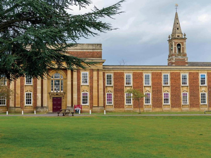 Летний лагерь Royal Russell School