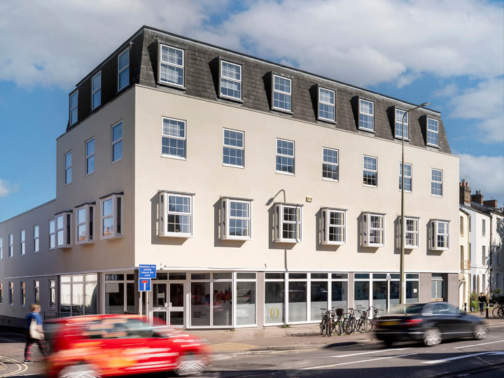 Oxford International College