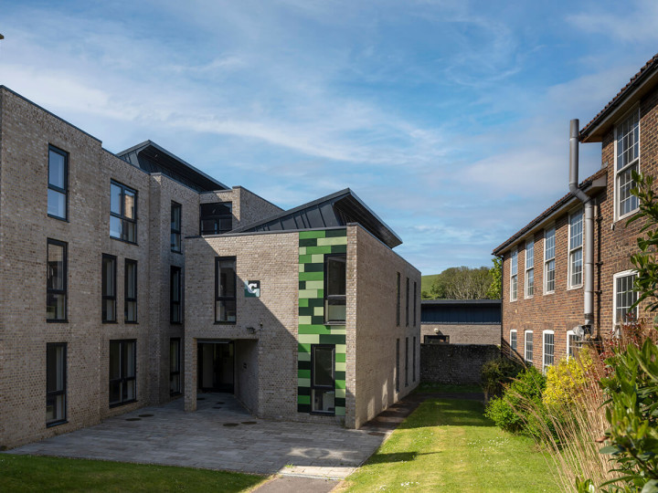 Oxford International College Brighton